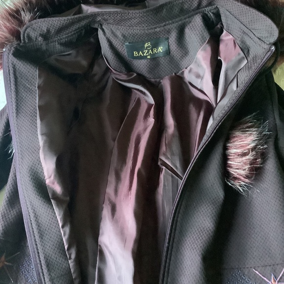 Abaya Plum Color Topcoat with Detachable Hood, Size S - Picture 14 of 14